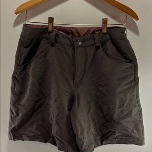 Isis outdoors shorts size 8 A00050